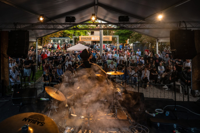 Danas se u Kanfanaru održava Dvigrad Blues Festival: Deset izvođača, vrhunska vina i besplatan ulaz