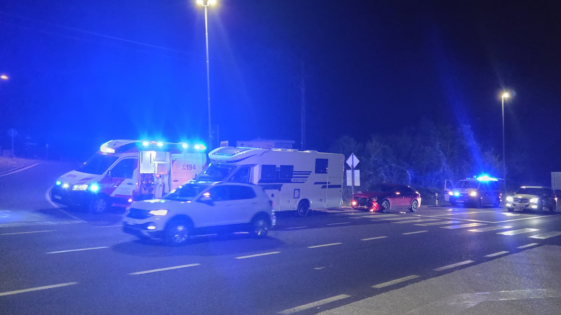 Prometna nesreća kod skretanja za Šoriće, sudarili se kamper i automobil