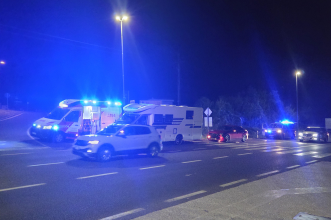 Prometna nesreća kod skretanja za Šoriće, sudarili se kamper i automobil