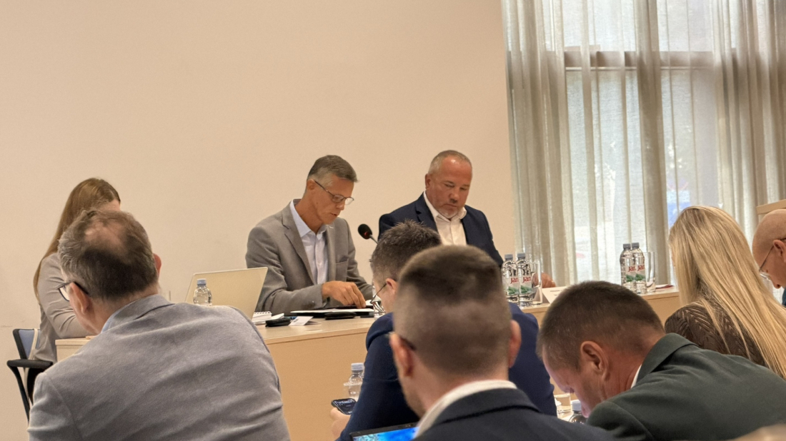 Burno počela sjednica o otpadu za Koromačno: Vijećnici se prepirali, Miletić otkrio kada je doznao za odluku