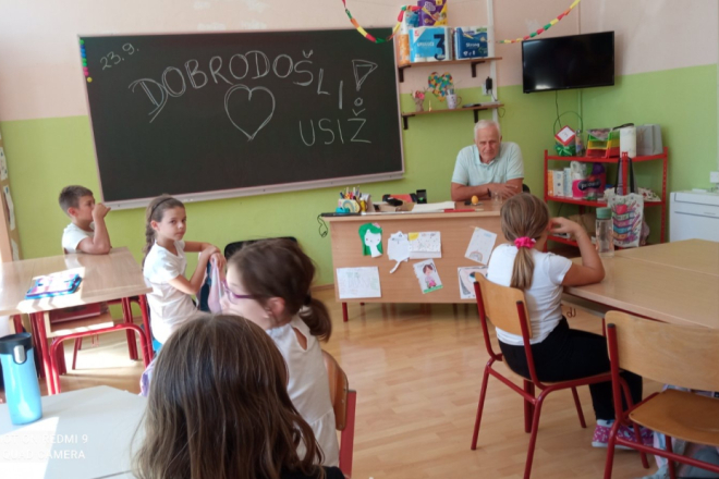 Kako izgleda svijet bez vida? Učenici u Vinežu i Muntiću učili kroz razgovor, brajicu i pomagala