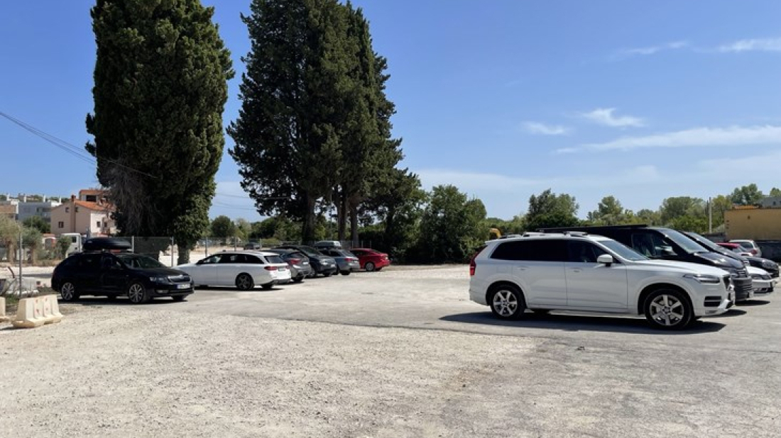 Velika promjena za vozače u Puli: Parkiralište blizu centra zatvara se od ponedjeljka