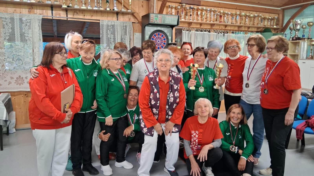 Umirovljenici iz Rovinja gostovali u Sloveniji: Buzet drugi, Bale treće na pikado turniru