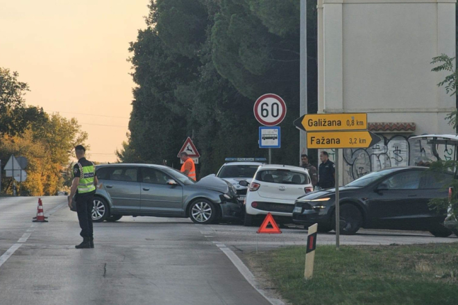 Šest osoba ozlijeđeno u sudaru na Vodnjanskoj cesti, među njima i dvoje djece