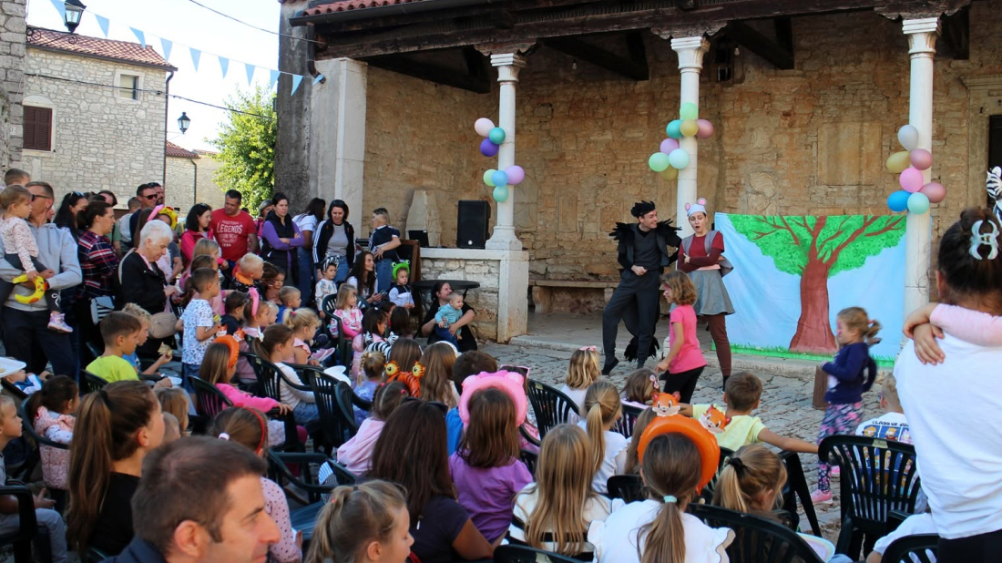 Sveti Lovreč u nedjelju postaje raj za mališane uz predstave, čarolije i besplatnu zabavu