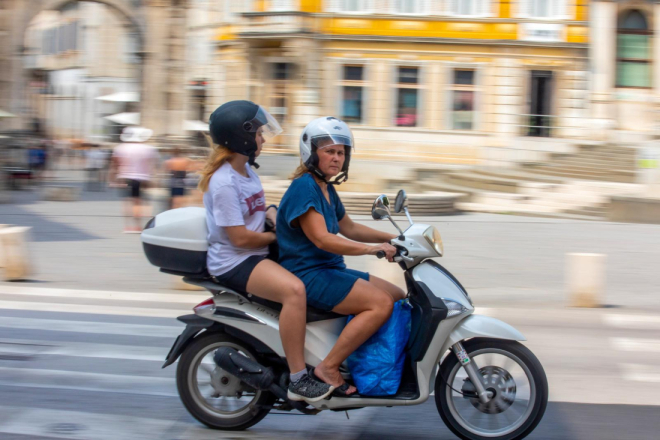 Policija sutra pojačano kontrolira motocikliste i vozače romobila: U nesrećama ozlijeđena 91 osoba