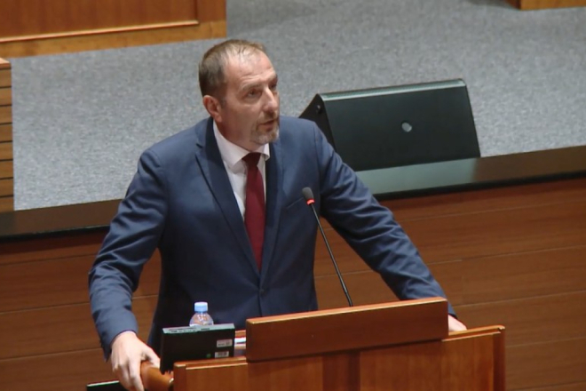 Paus o otpadu iz Gospića: „Skrivećki se dovozio, a sada se skrivećki odvozi u Istru!”