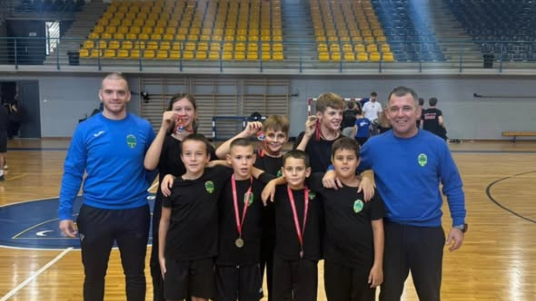 Mladi pulski hrvači briljirali na Prvenstvu Hrvatske: U Pulu donijeli čak pet medalja, od toga tri zlata!