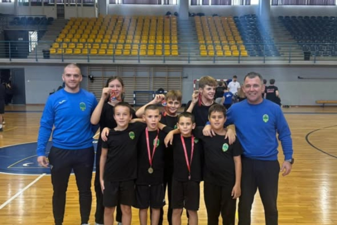 Mladi pulski hrvači briljirali na Prvenstvu Hrvatske: U Pulu donijeli čak pet medalja, od toga tri zlata!