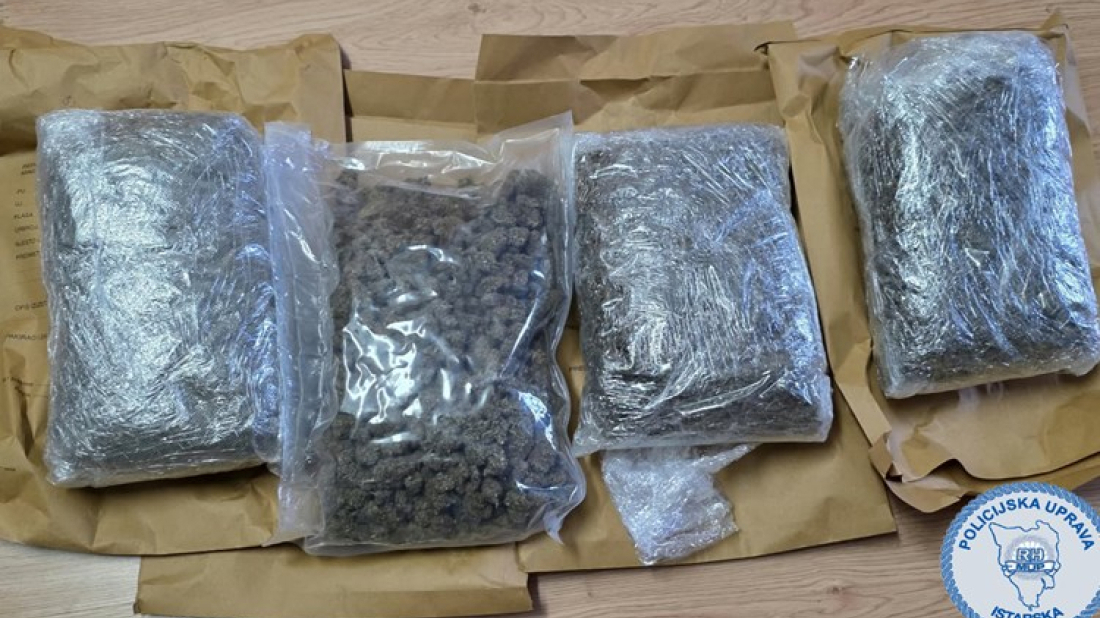 U Puli uhićen 32-godišnjak: Policija mu u stanu pronašla više od dva kilograma marihuane!