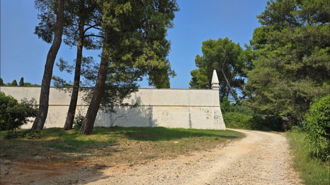 Proširenje groblja Laste u Rovinju: Dogovorene važne izmjene, planira se više grobnih mjesta!