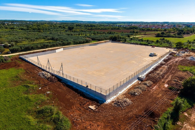 Umag gradi novo FIFA igralište, u planu i Arena sportova sa zatvorenim bazenom!