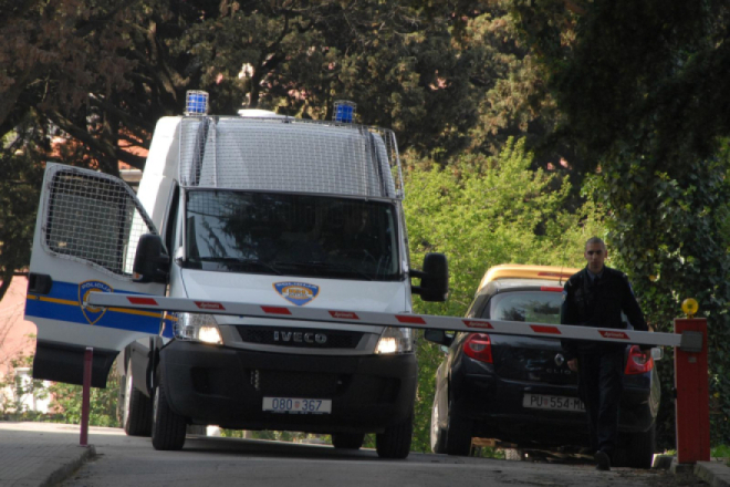 NOVI DETALJI PROVALE U POREČU: U banku ušli kroz lokal, oštećeni optički kabeli i bankomat u Svetom Lovreču!
