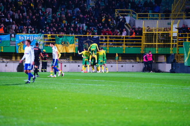 FOTO Veliki povratak na Drosini! Hajduk vodio 2:0, a onda su Istrini klinci preokrenuli utakmicu!