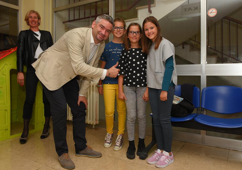 Dječji tjedan: Pulski gradonačelnik posjetio Odjel pedijatrije OB Pula