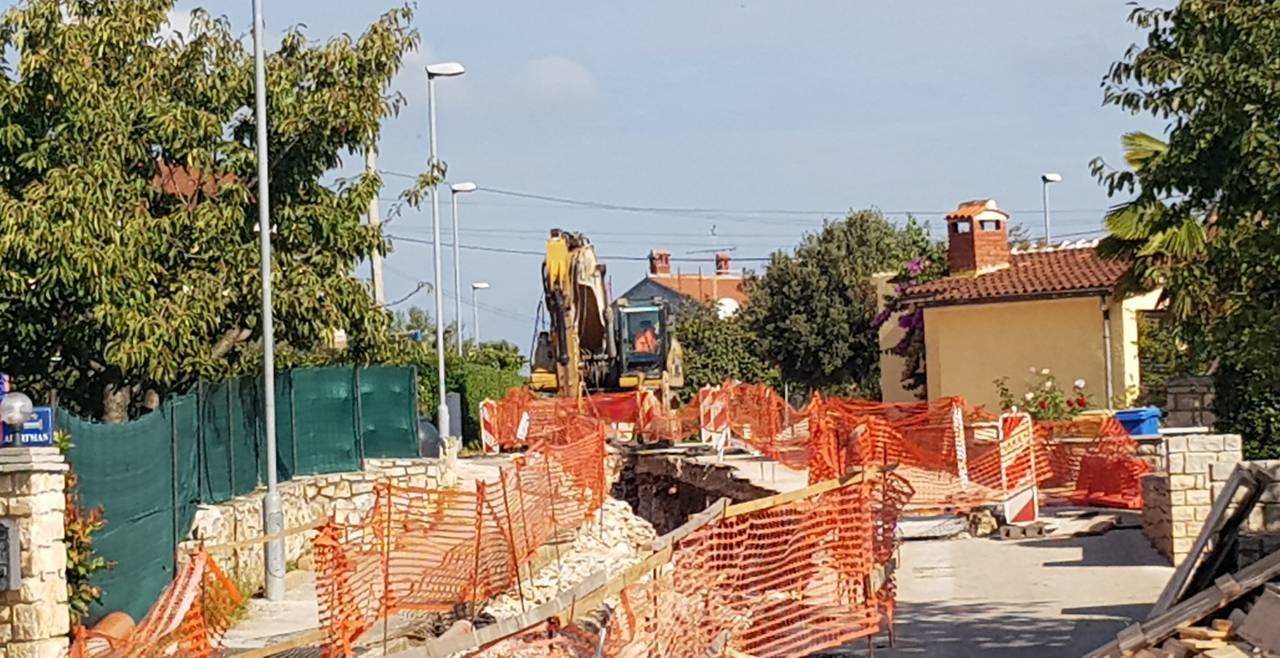 Rovinj: Kreće sanacija ulegnutih asfalta na Gripolama