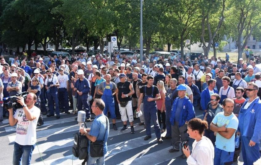 Dio radnika Uljanika dobio plaću