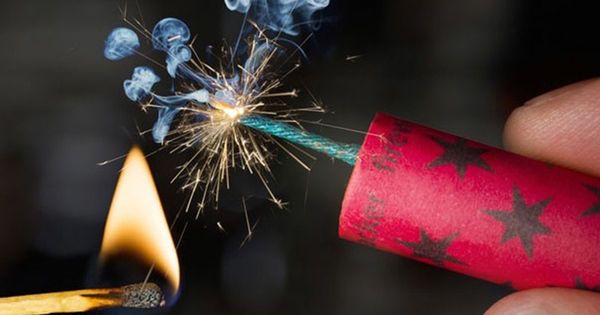 Blagdani su, oprezno s petardama i u prometu
