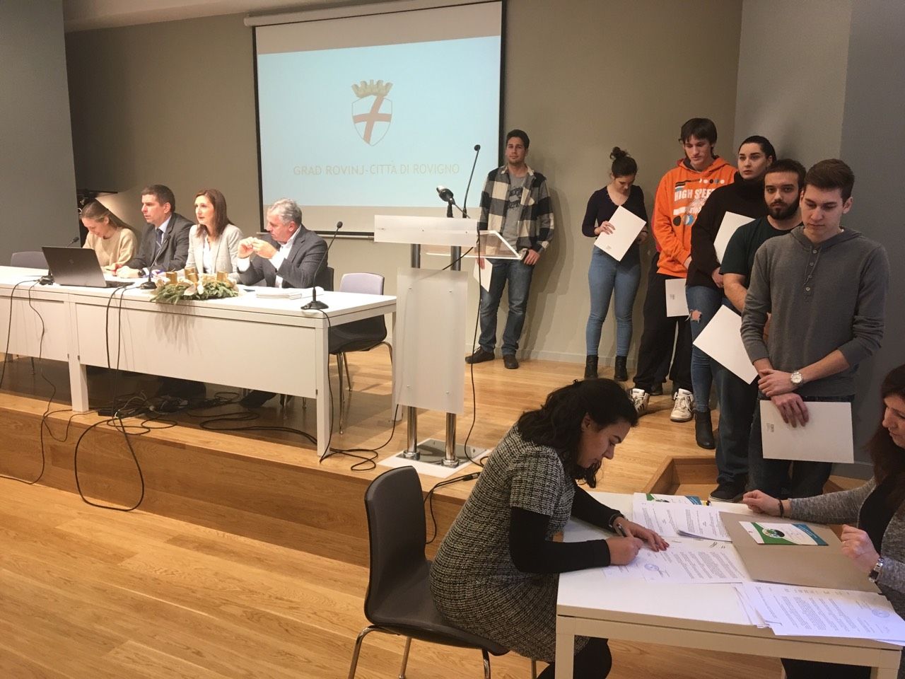 Grad Rovinj stipendira 168 učenika i studenata 