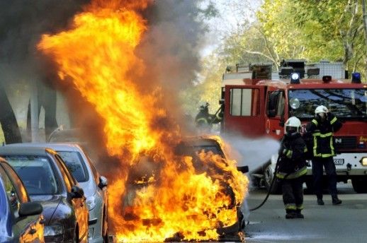 U Labinu izgorio Fiat Punto