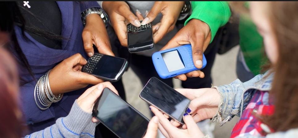 'ŽIVOT BEZ INTERNETA JE NEZAMISLIV' Objavljujemo anketu kako mladi Rovinjci koriste internet