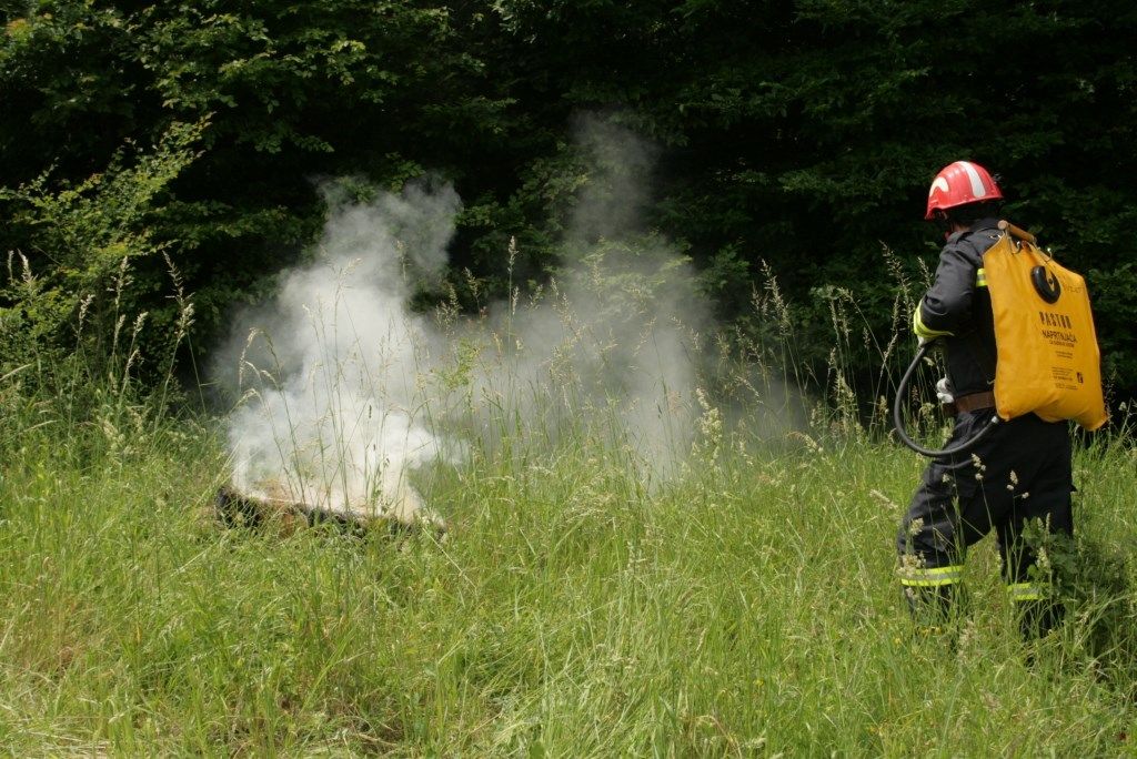U požaru na krovištu objekta na gradilištu u autokampu u Rovinju, nitko nije ozlijeđen, ali je nastala veća materijalna šteta