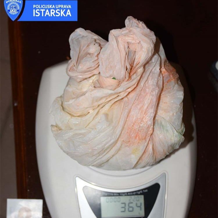 25-godišnjak iz Poreča uhvaćen sa 364 grama amfetamina