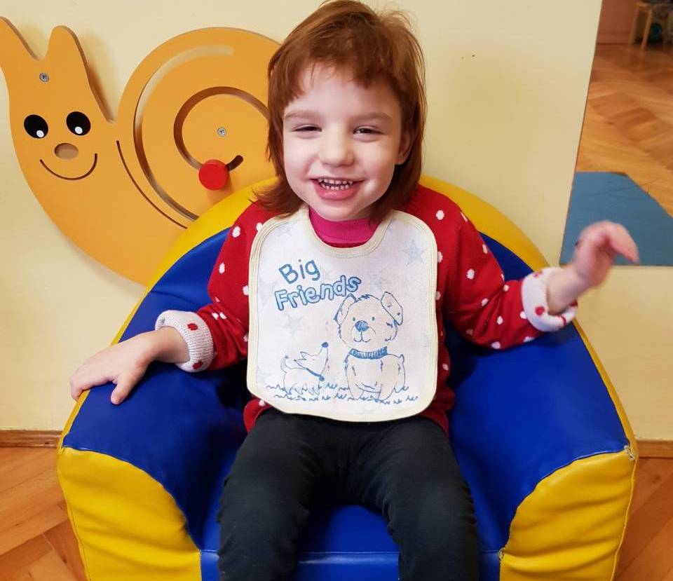 ZARA TREBA NAŠU POMOĆ! Šestogodišnja djevojčica iz Pule s teškom cerebralnom paralizom mogla bi prohodati i progovoriti uz NAŠU POMOĆ