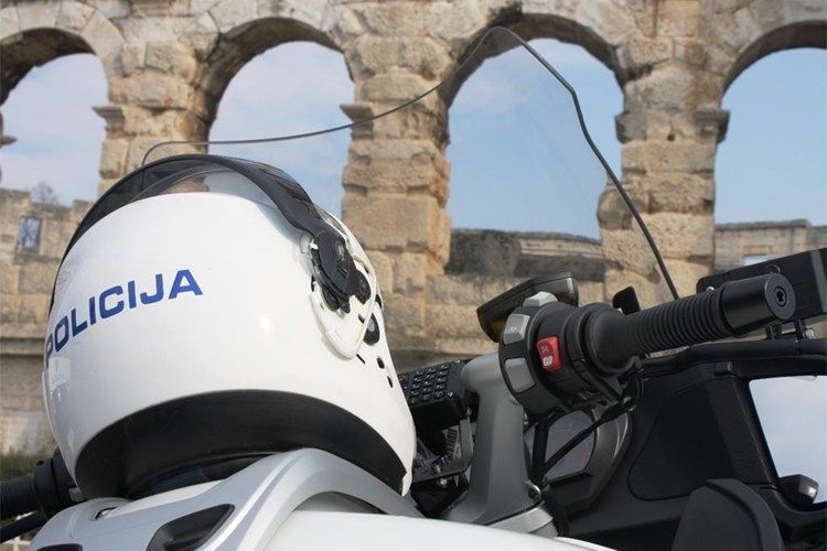 KONTROLA VOZAČA I MOPEDA Od početka godine u Puli četvoro ozlijeđenih motocikilista 