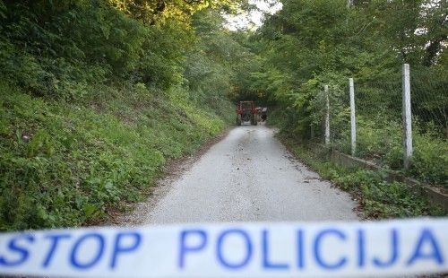 ŠOK I NEVJERICA U prevrtanju traktora kod sela Bičići, poginula 5-godišnja djevojčica i njezina prabaka 