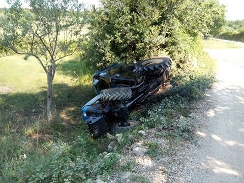 ŠPANIDIGA: Pijani traktorist jutros sletio sa ceste 