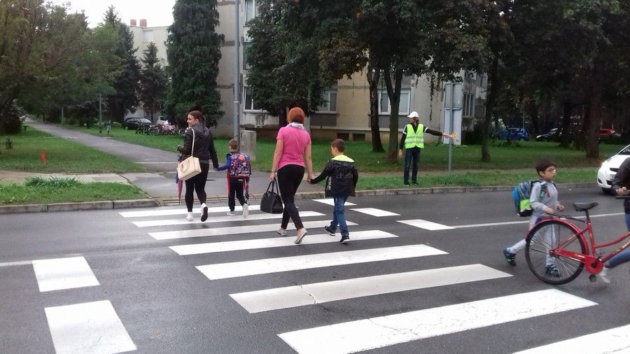 HAK: Oprez, školarci se vraćaju na ceste