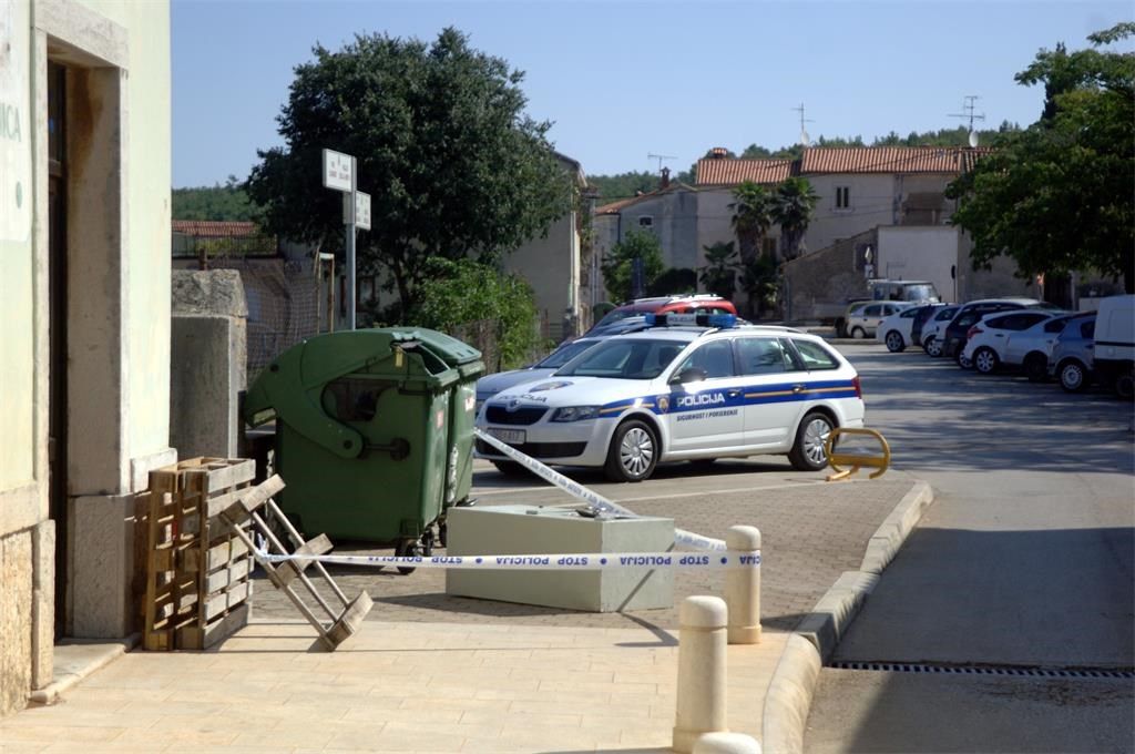 Provale u obiteljske kuće u Žminju i Radetićima PROBUDILA SE I VIDJELA PROVALNIKA