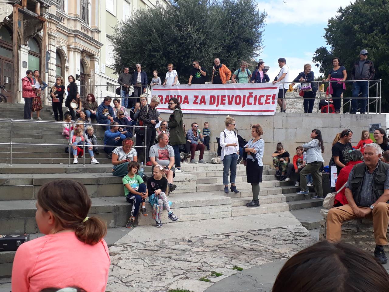 PRAVDA ZA DJEVOJČICE na pulskoj Portarati