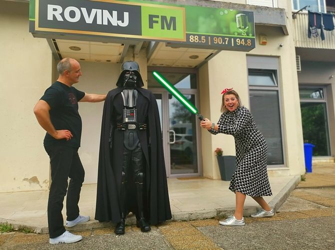 Darth Vader nije nikako dobar primjer, ali onaj tko njegovo odijelo može izraditi u prirodnoj veličini, svakako jest!!!