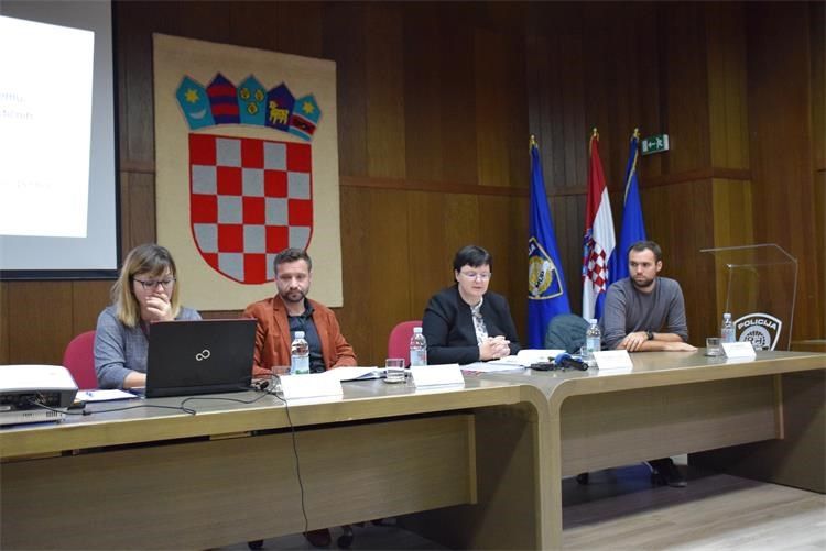 PORAŽAVAJUĆE BROJKE! Od početka godine do danas, u Istri zabilježEno 49 slučajeva spolnog zlostavljanja djece