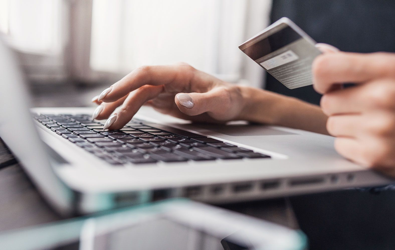 INTERNETSKIM PREVARAMA NIKAD KRAJA Nasjela na ponudu bogataša!