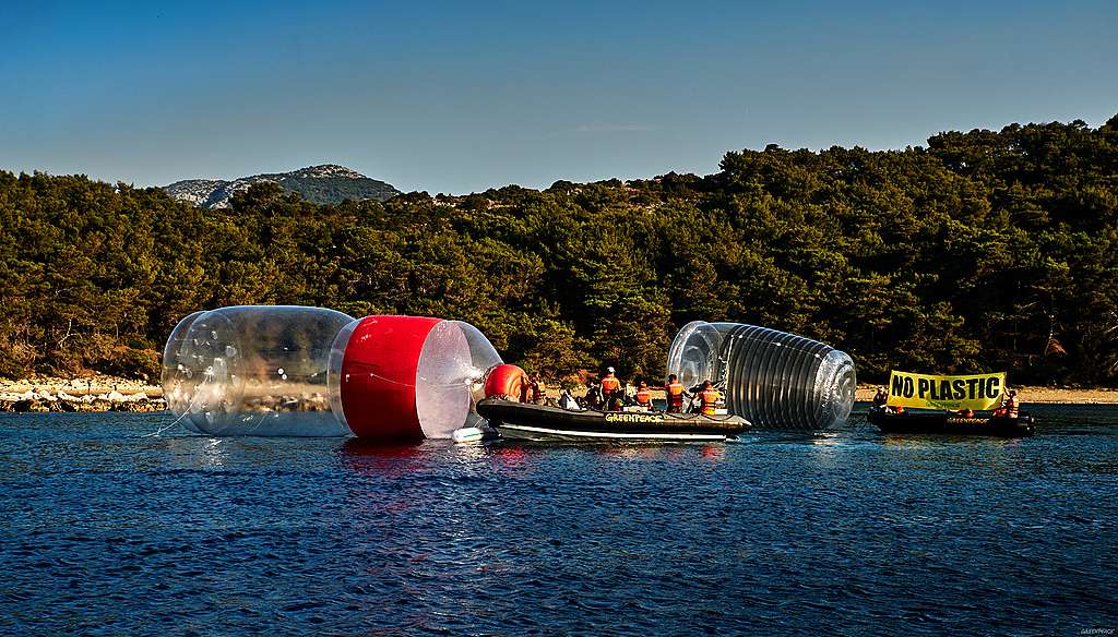 APOKALIPSA NA PLAŽAMA I U MORU U moru nikad više plastike