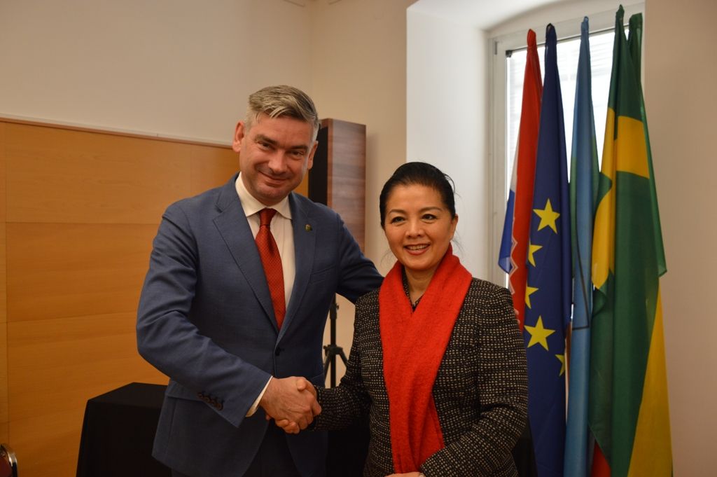 Predstavljena knjiga Xi Jinping pripovijeda kineski san