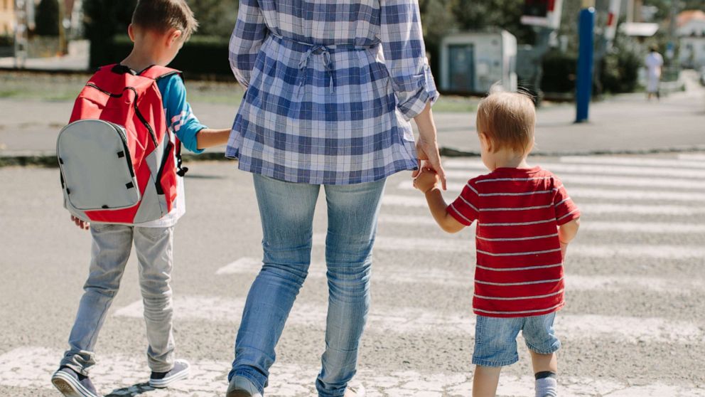 RODITELJI, NE ZABORAVITE! U ponedjeljak započinju prijave za upis u prvi razred osnovnih škola!