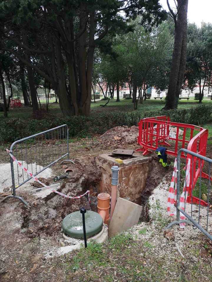 U BOLNIČKOM NASELJU, BORIKU I VALSAVIE U ROVINJU U TIJEKU PRIKLJUČENJE NA VAKUMSKU KANALIZACIJU