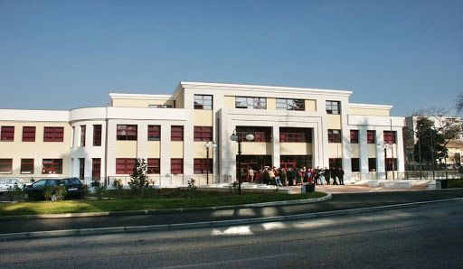 RAZGOVOR S RAVNATELJICOM Učenici strukovnih škola mogu upisati fakultet! ZAŠTO ONDA MAHOM ODABIREMO GIMNAZIJE?