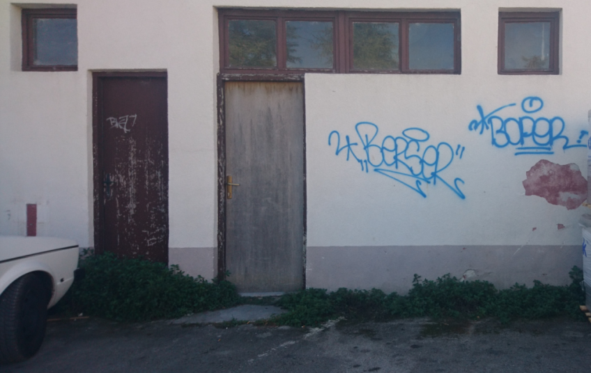 ROVINJ: Policijski službenici zatekli mladiće kako ispisuju grafite