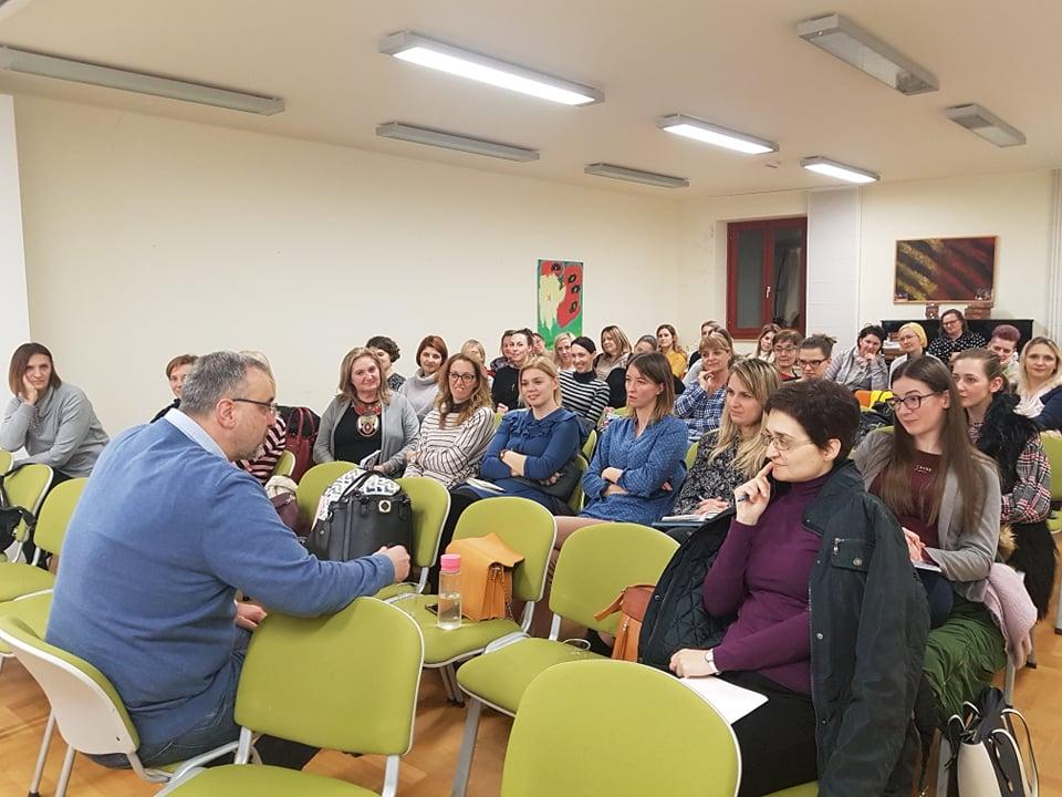 ROVINJSKI ODGOJITELJI UČILI NTC OBRAZOVANJE Ravnateljica Sandra Orbanić 'Igre i aktivnosti pružaju pozitivan efekt na rast i razvoj, lakše se prepoznaje darovitost!'