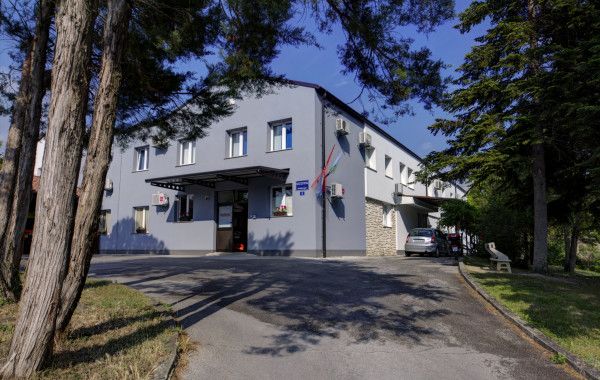 U ISTARSKIM DOMOVIMA ZDRAVLJA ODGAĐAJU SE PREGLEDI Telefonski kontaktirajte doktora! 
