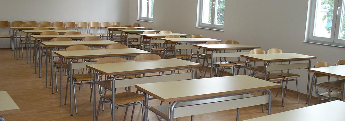 Već šesti tjedan prazne školske klupe UPISI U OSNOVNU ŠKOLU I DALJE SU ODGOĐENI 