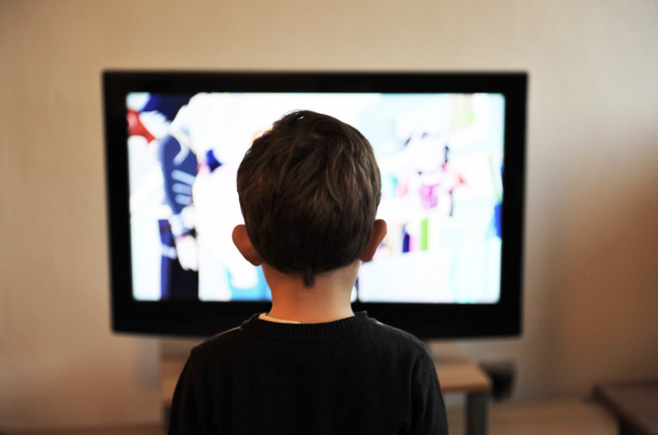 SNJEŽNA KRALJICA Predstava za djecu Teatra Naranča danas na TV-u