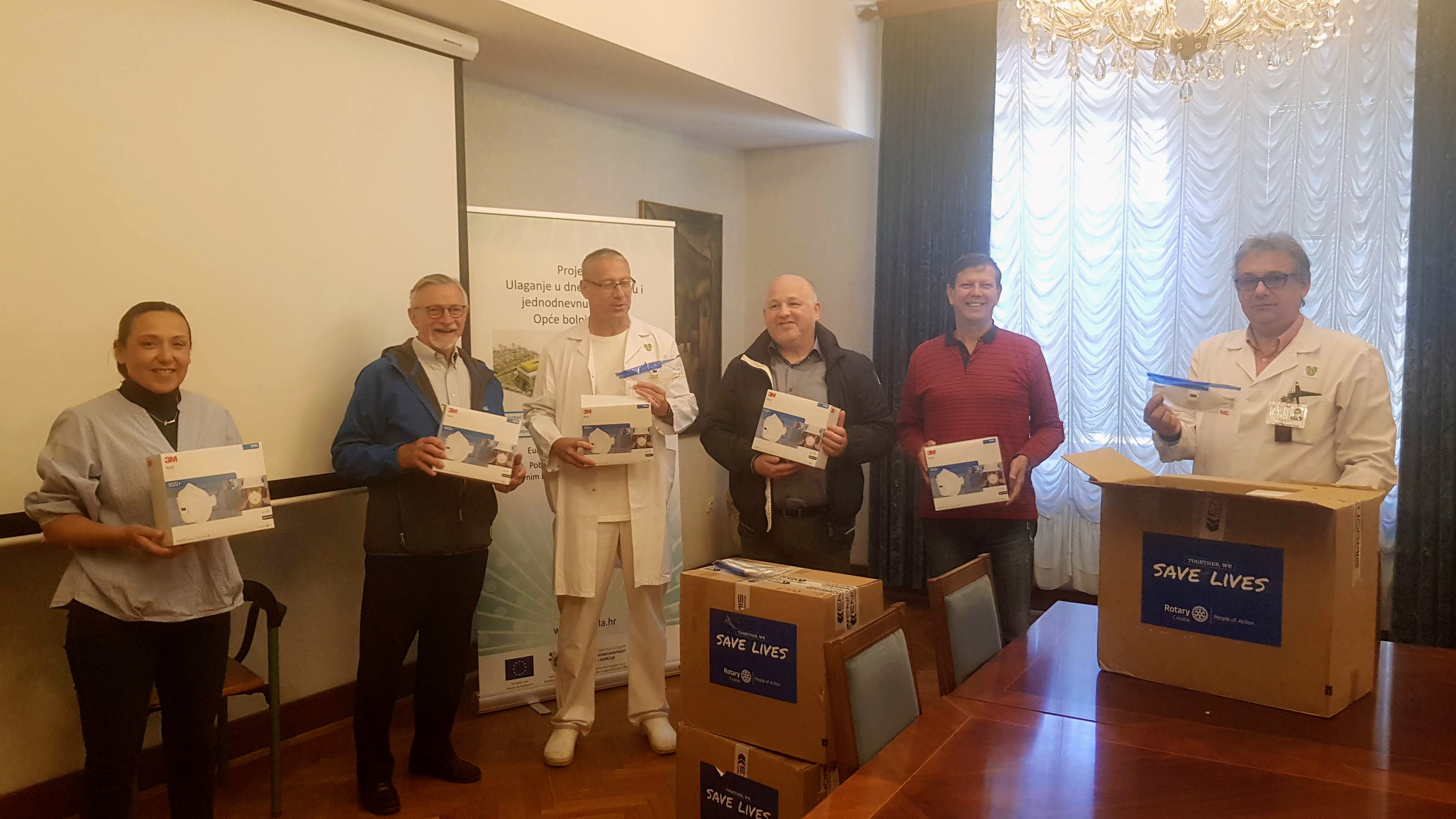 Rotary klub Pula donirano zaštitne maske Općoj bolnici 