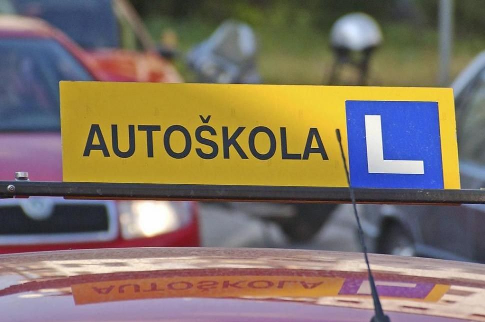 Od ponedjeljka se otvaraju i autoškole 
