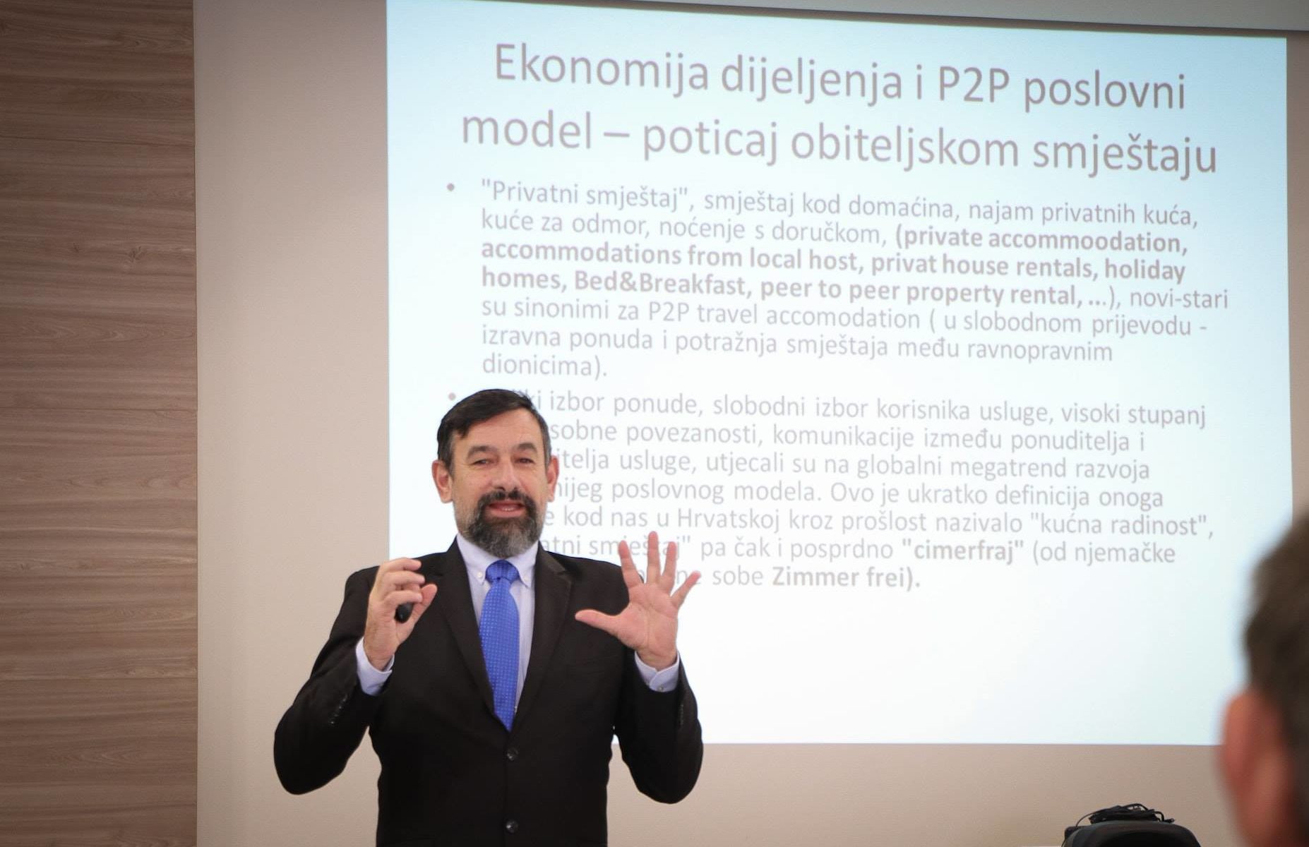 Nedo Pinezić: OBITELJSKI SMJEŠTAJ MOŽE OČEKIVATI DO 30 % PROŠLOGODIŠNJEG PRIHODA